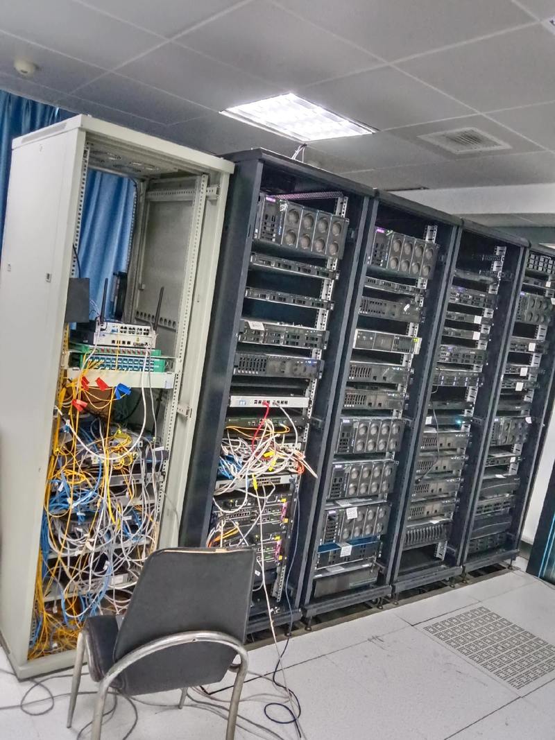 成都电气施工专家王师傅的抖音 用电安全与智能家居新视角